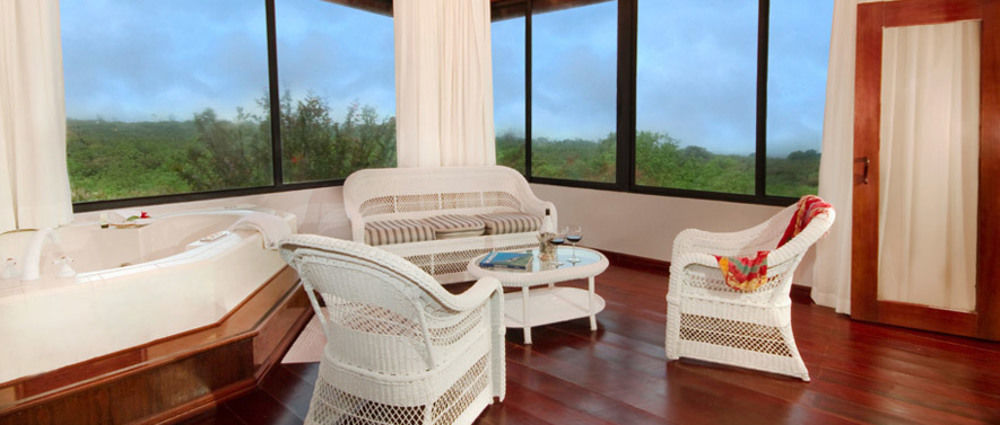 Royal Palm Galapagos, Curio Collection Hotel By Hilton Bellavista  Εξωτερικό φωτογραφία